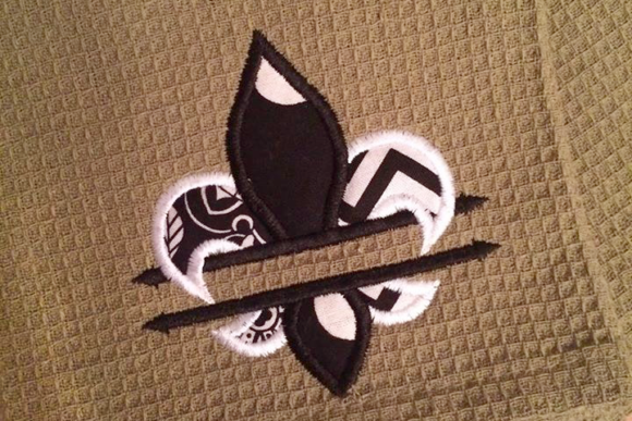 Fleur De Lis Split: A Designer’s Holiday Review